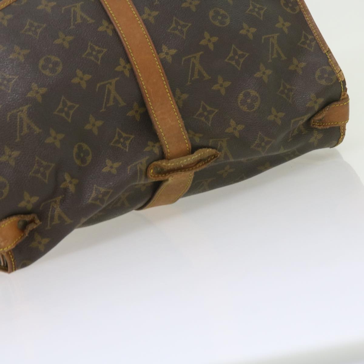 LOUIS VUITTON Monogram Saumur 35 Shoulder Bag M42254 LV Auth ar10889