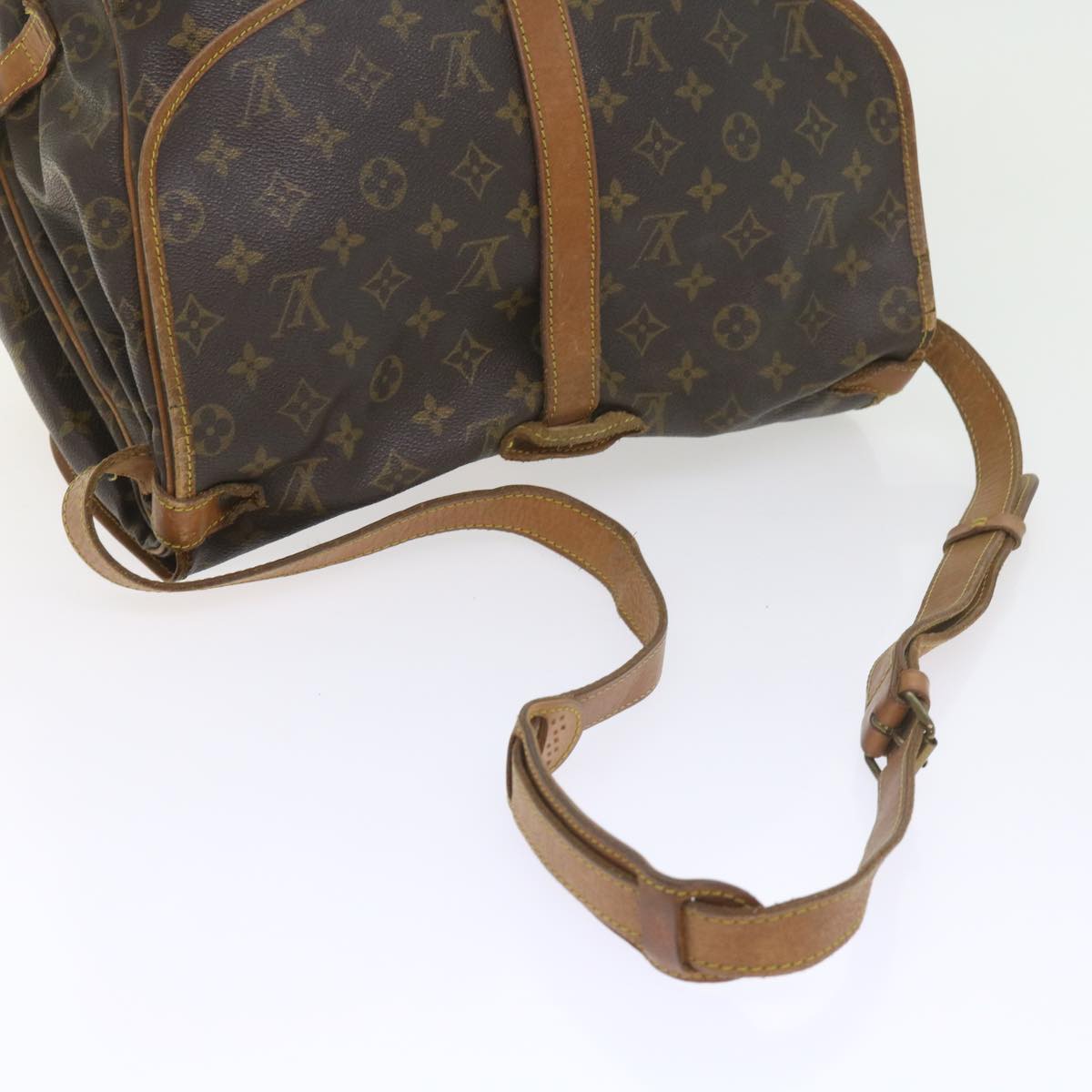 LOUIS VUITTON Monogram Saumur 35 Shoulder Bag M42254 LV Auth ar10889