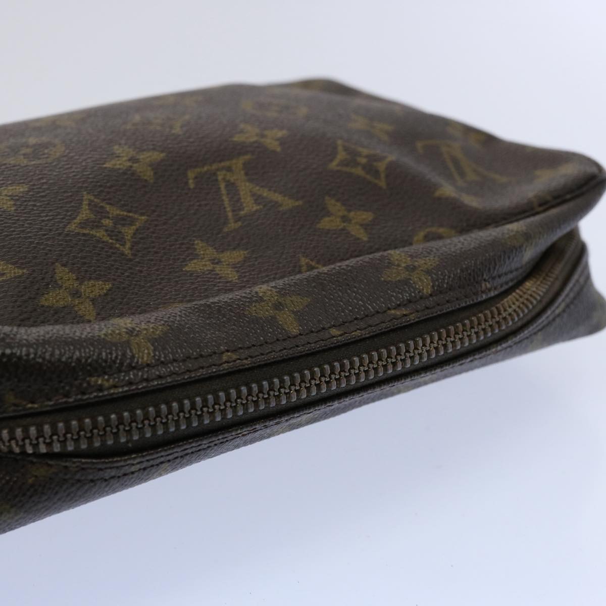 LOUIS VUITTON Monogram Trousse Toilette 23 Clutch Bag M47524 LV Auth ar11010