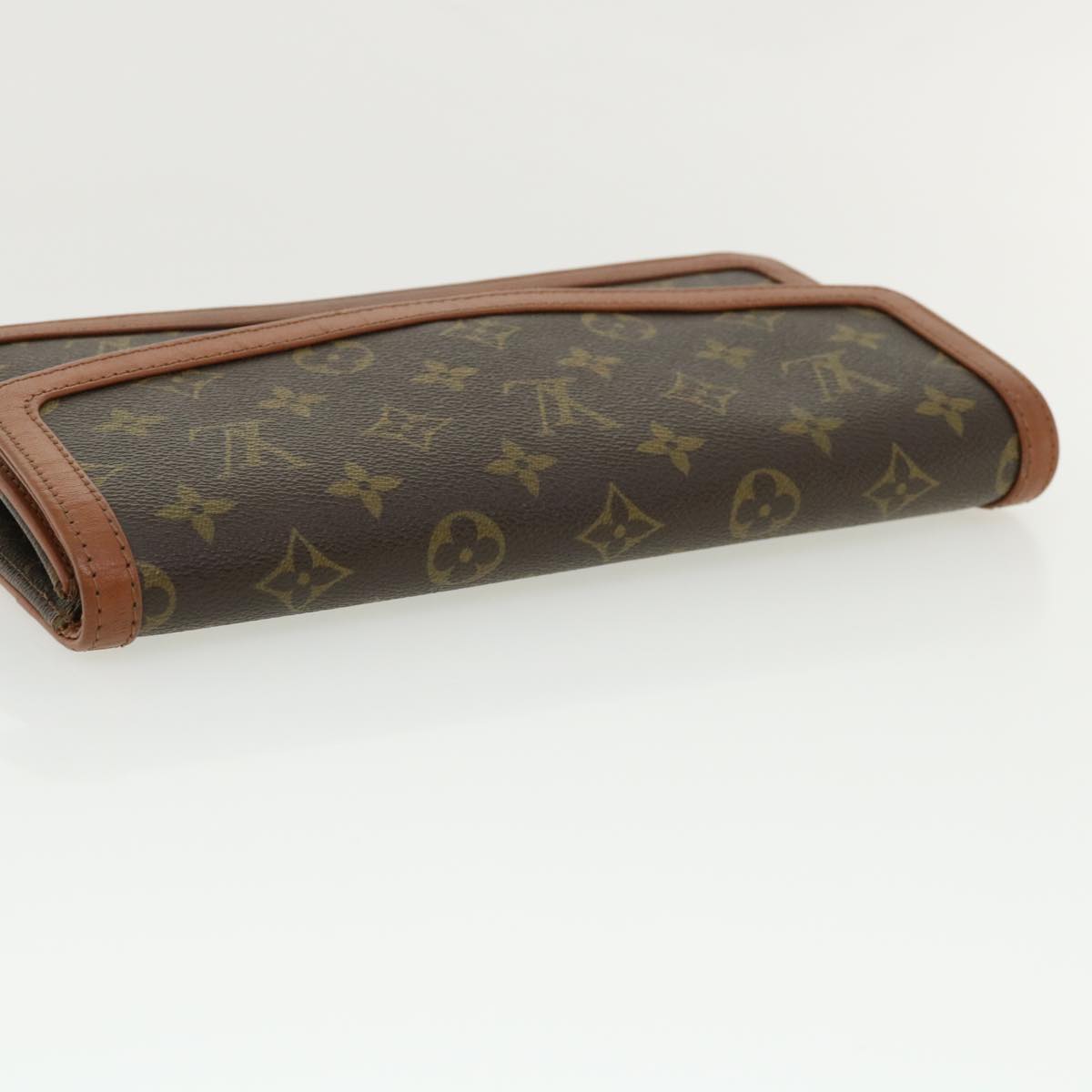 LOUIS VUITTON Monogram Pochette Dam PM Clutch Bag M51812 LV Auth ar5131