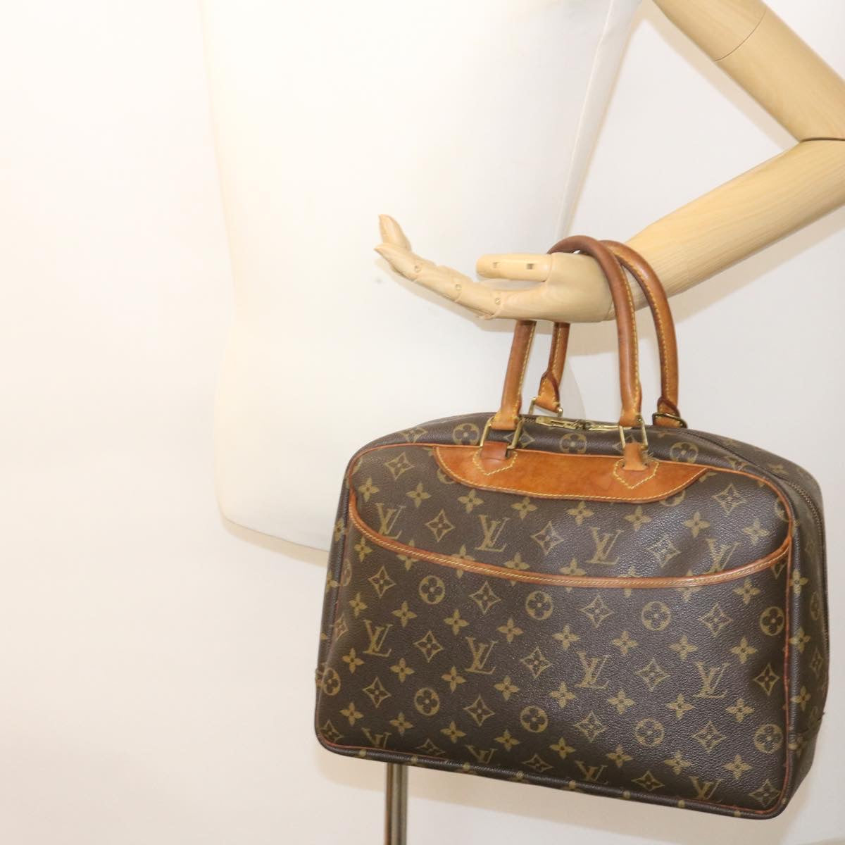 LOUIS VUITTON Monogram Deauville Hand Bag M47270 LV Auth ar6166