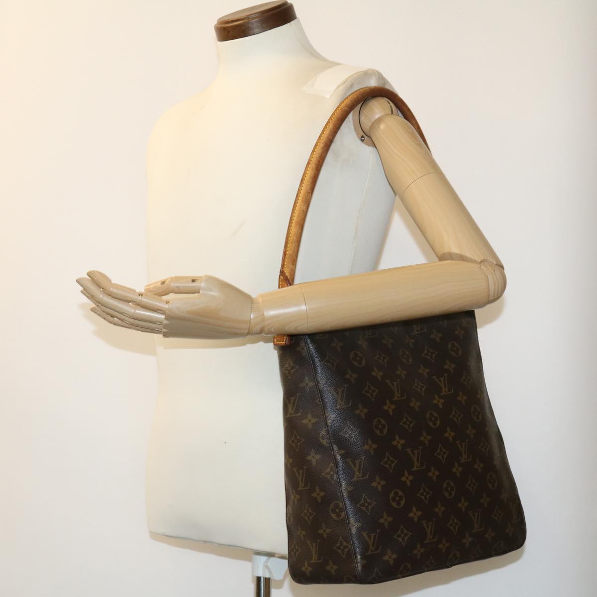 LOUIS VUITTON Monogram Looping GM Shoulder Bag M51145 LV Auth ar7534