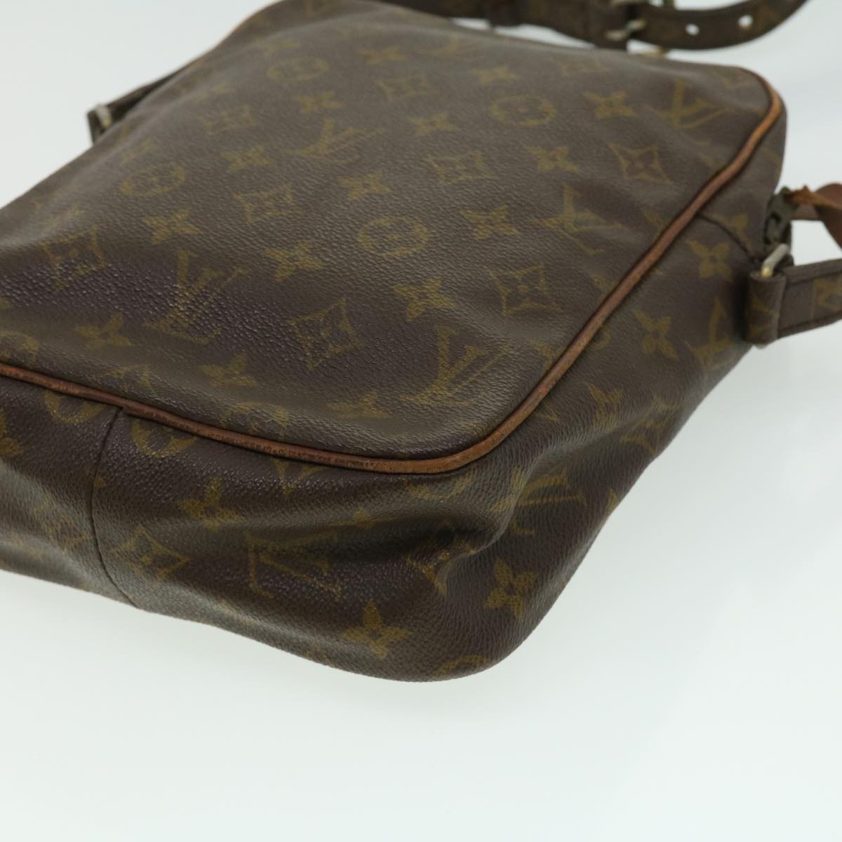 LOUIS VUITTON Monogram Petit Marceau Shoulder Bag  No.71 LV Auth ar7578