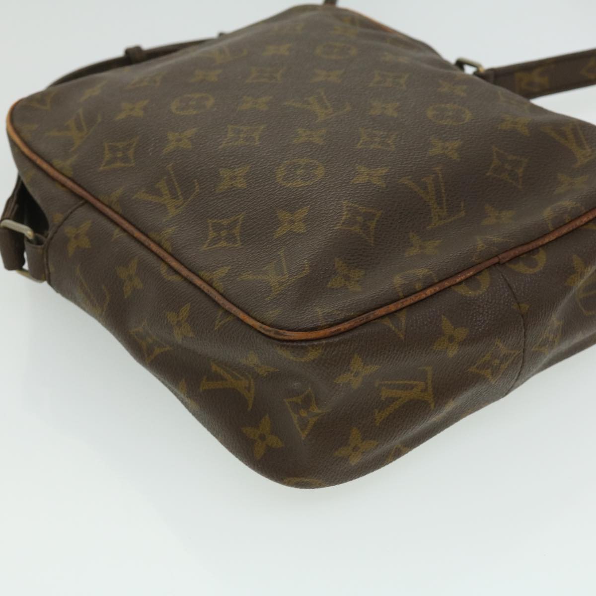 LOUIS VUITTON Monogram Petit Marceau Shoulder Bag  No.71 LV Auth ar7578