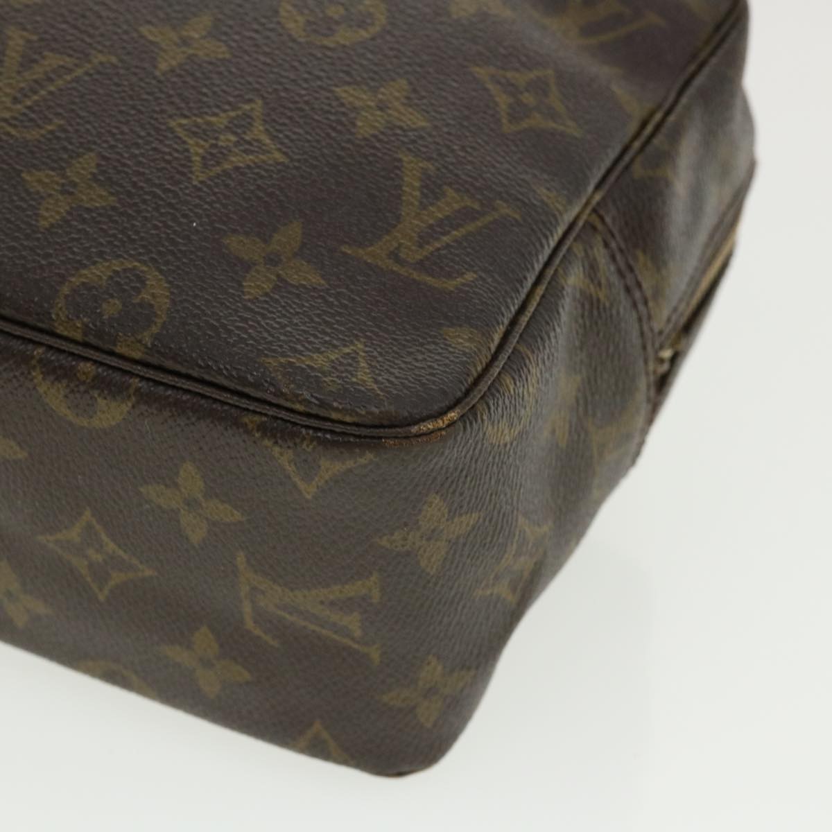 LOUIS VUITTON Monogram Trousse Toilette 28 Clutch Bag M47522 LV Auth ar7866B