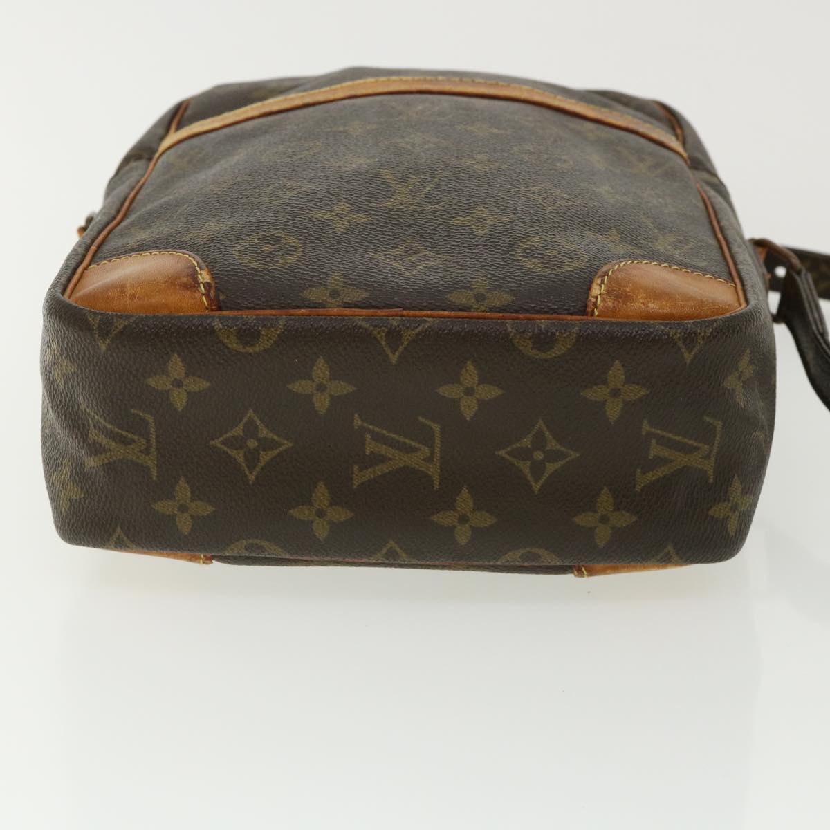 LOUIS VUITTON Monogram DanubeMM Shoulder Bag M45264 LV Auth ar7871B