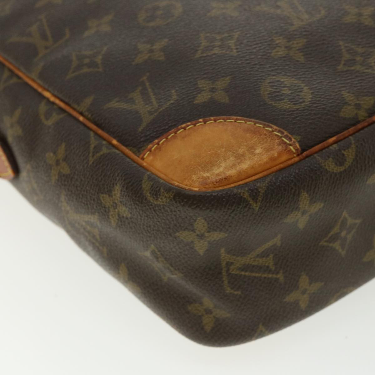 LOUIS VUITTON Monogram DanubeMM Shoulder Bag M45264 LV Auth ar7871B