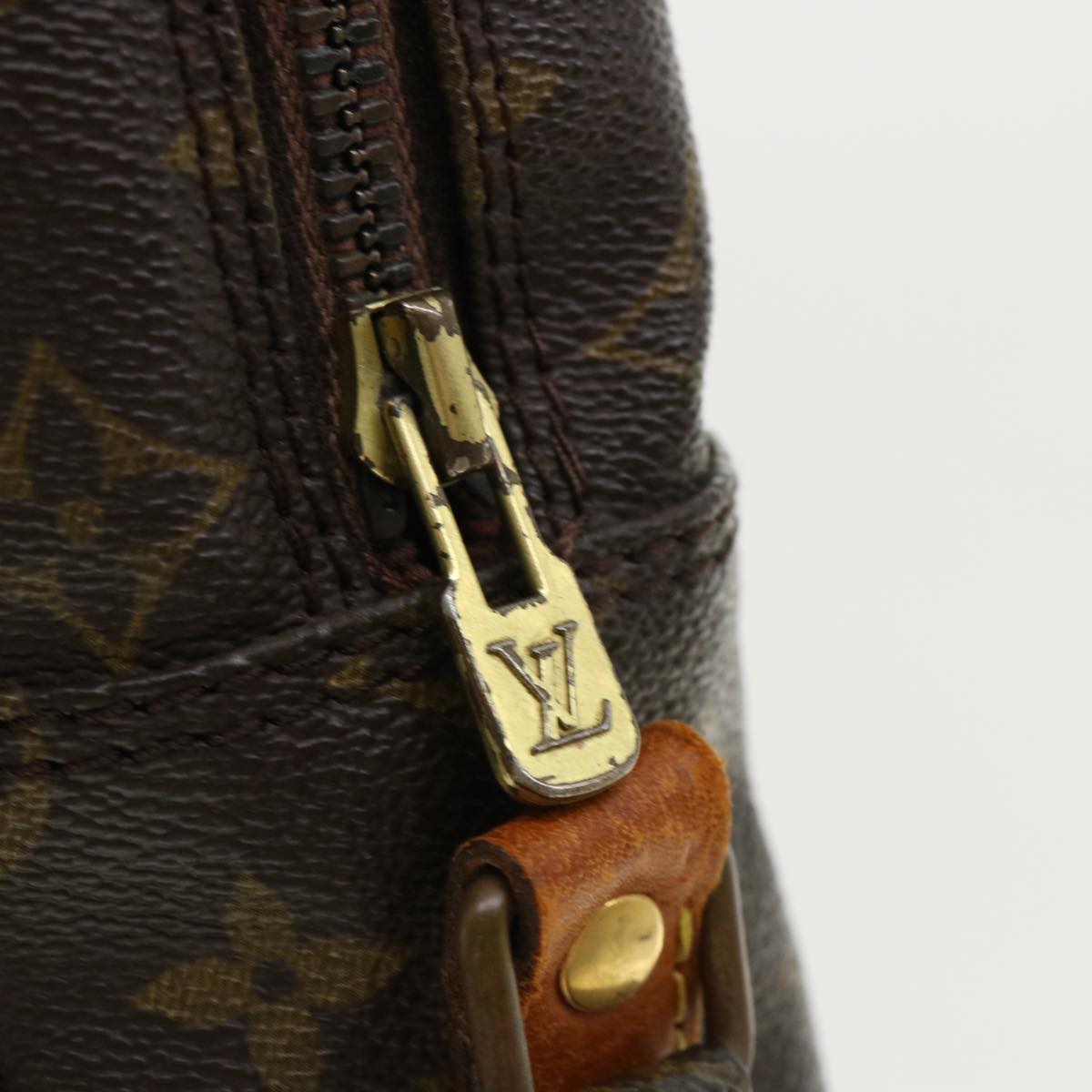 LOUIS VUITTON Monogram DanubeMM Shoulder Bag M45264 LV Auth ar7871B