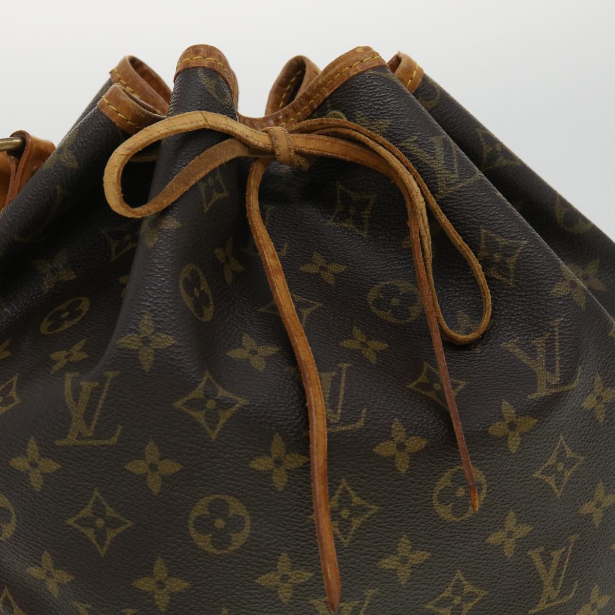 LOUIS VUITTON Monogram Noe Shoulder Bag M42224 LV Auth ar8046B