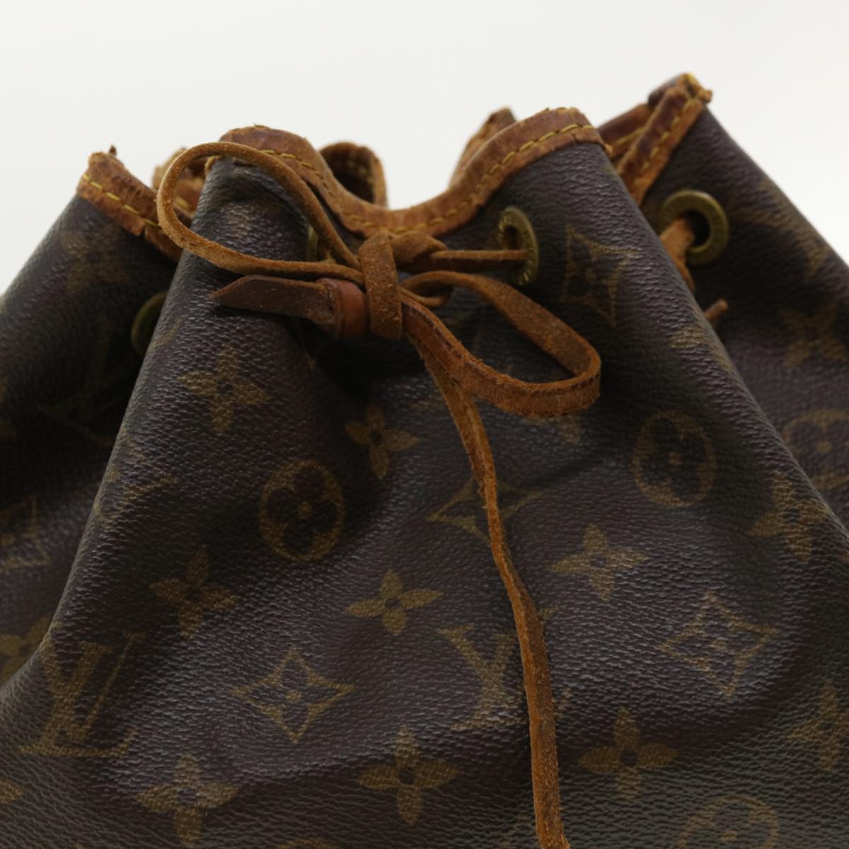 LOUIS VUITTON Monogram Petit Noe Shoulder Bag M42226 LV Auth ar8246