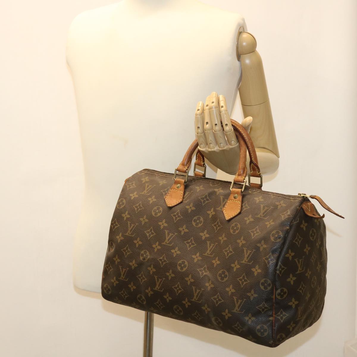 LOUIS VUITTON Monogram Speedy 35 Hand Bag M41524 LV Auth ar8775