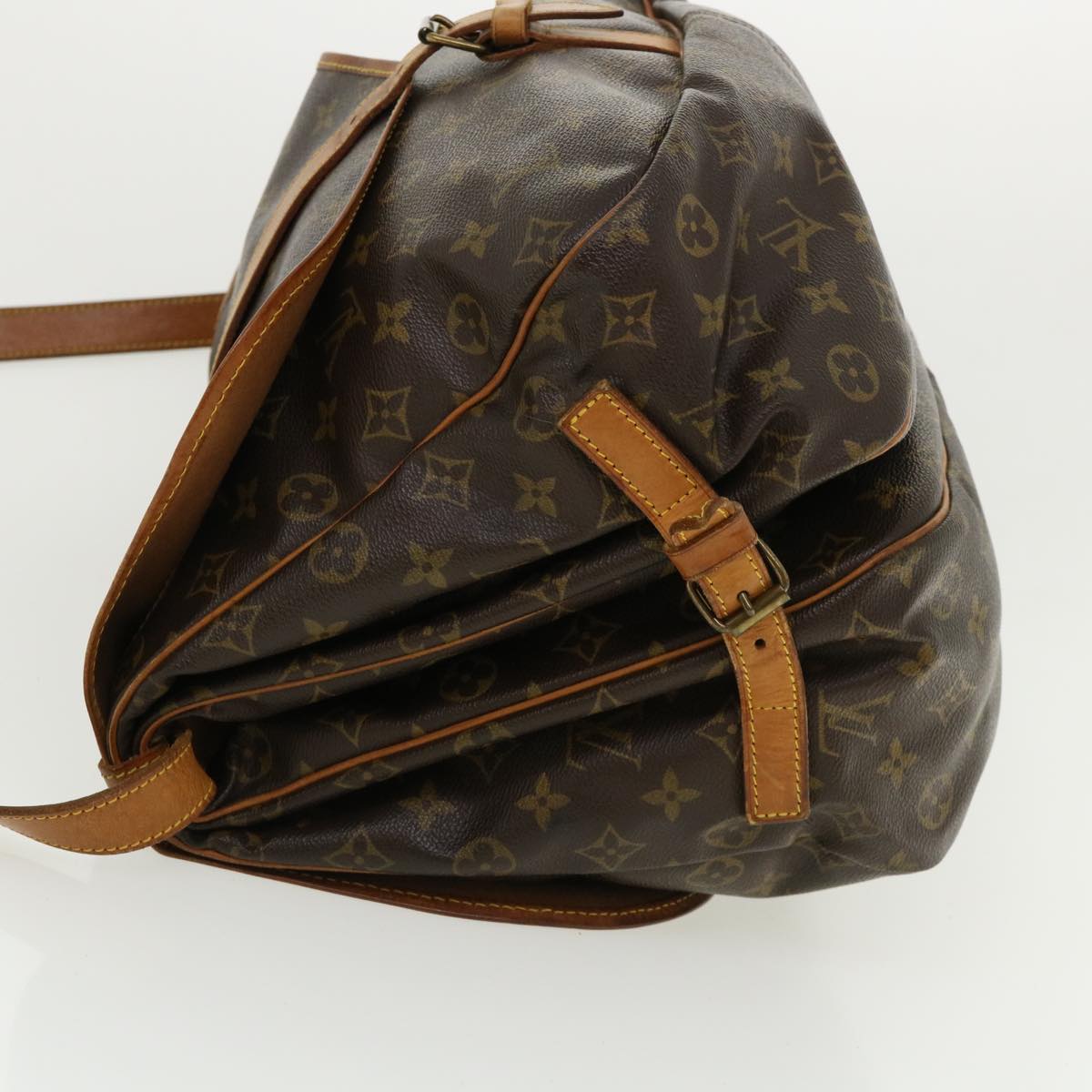 LOUIS VUITTON Monogram Saumur 35 Shoulder Bag M42254 LV Auth ar8861