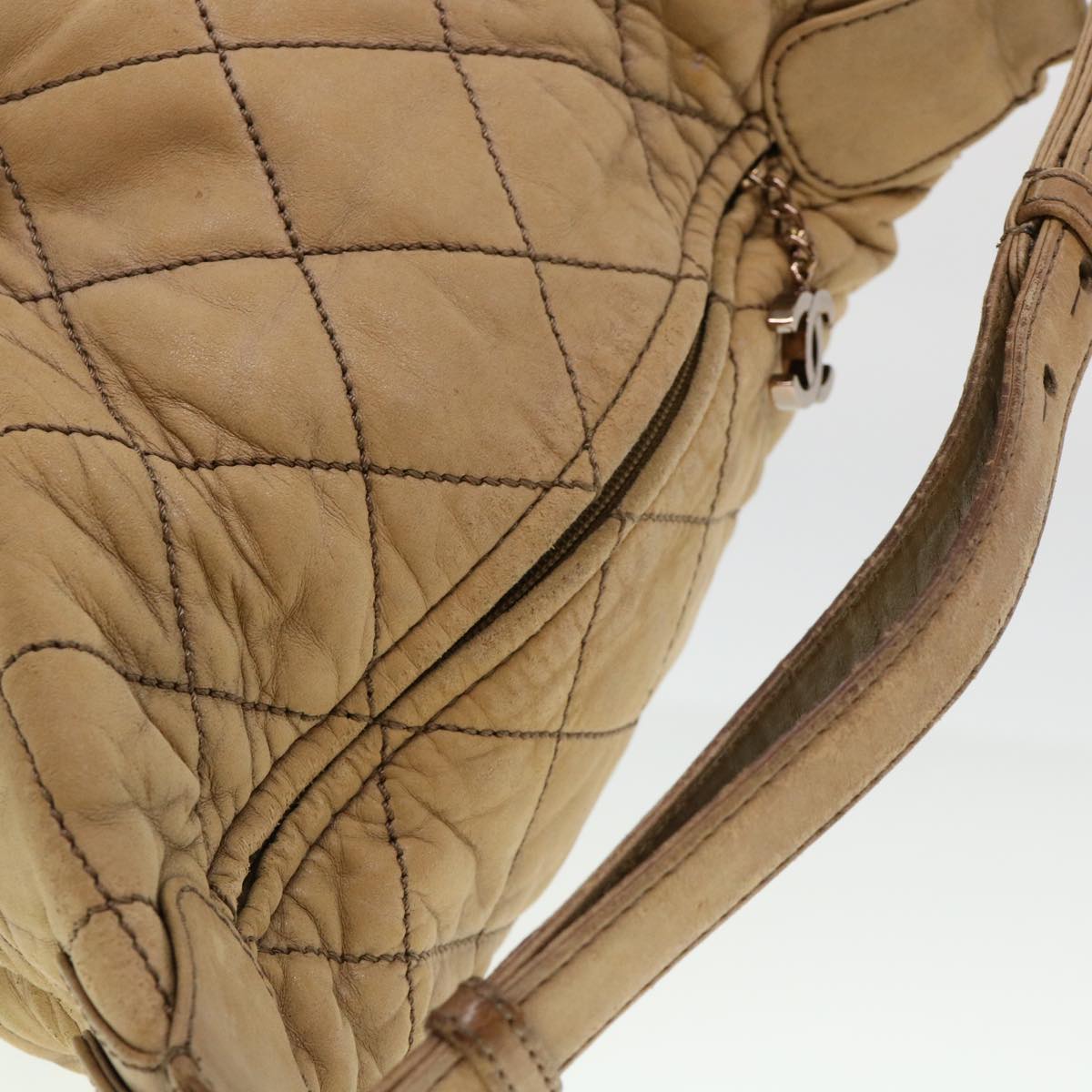 CHANEL Wild stitch Matelasse Shoulder Bag Leather Beige CC Auth ar9016