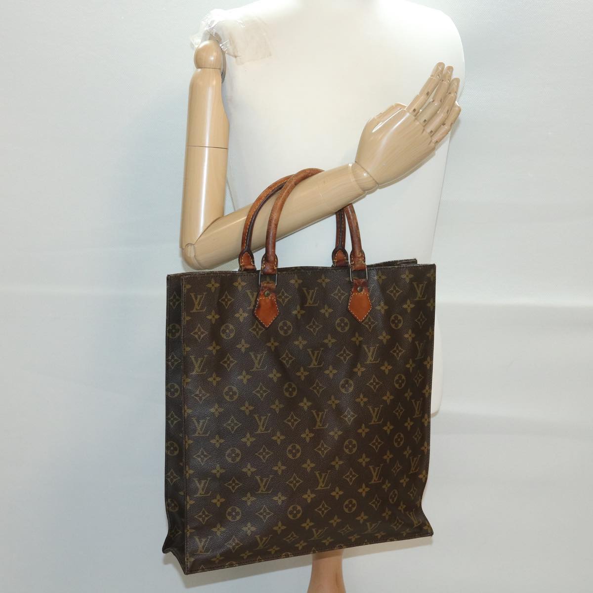 LOUIS VUITTON Monogram Sac Plat Hand Bag M51140 LV Auth ar9079