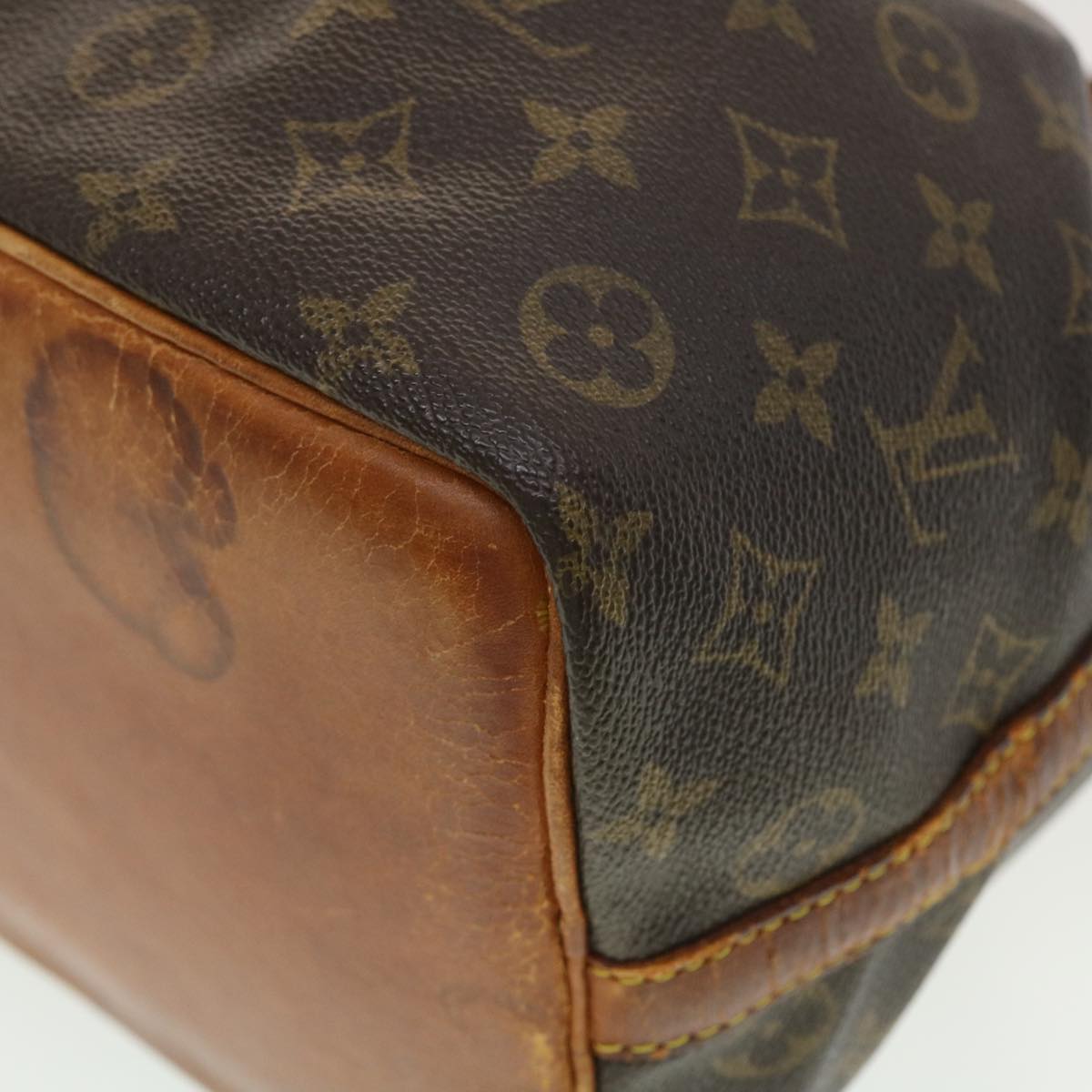 LOUIS VUITTON Monogram Petit Noe Shoulder Bag M42226 LV Auth ar9234