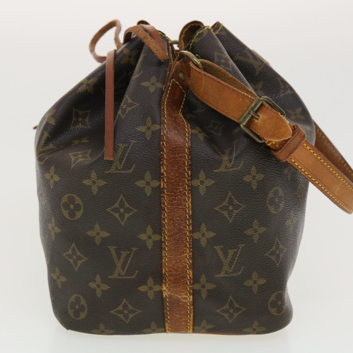 LOUIS VUITTON Monogram Petit Noe Shoulder Bag M42226 LV Auth ar9234