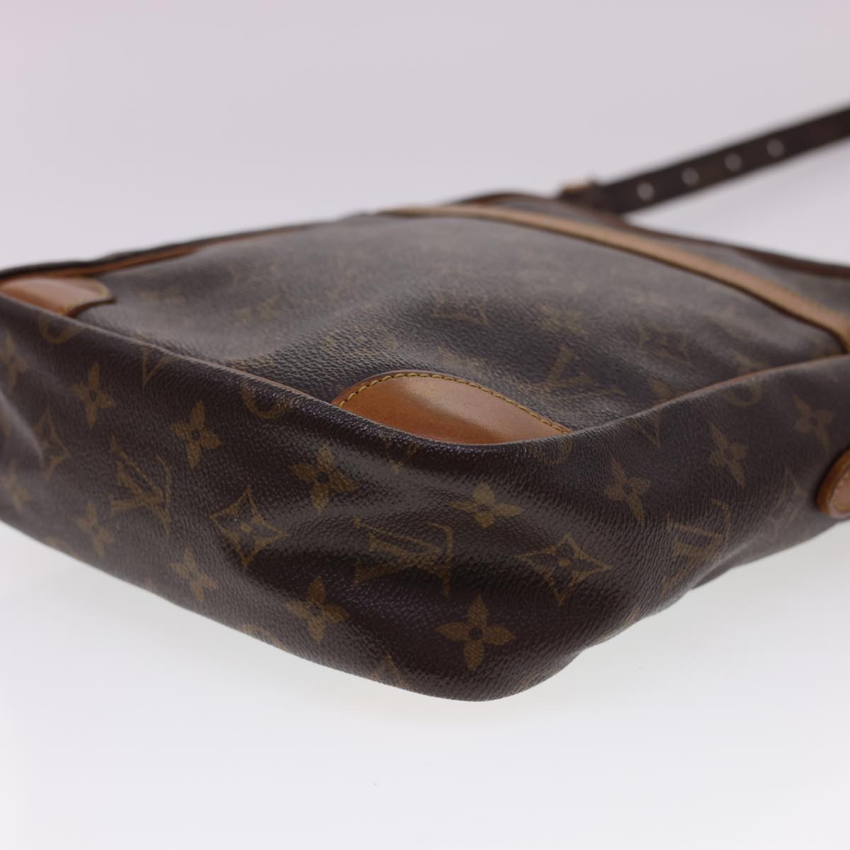 LOUIS VUITTON Monogram Danube MM Shoulder Bag M45264 LV Auth ar9248