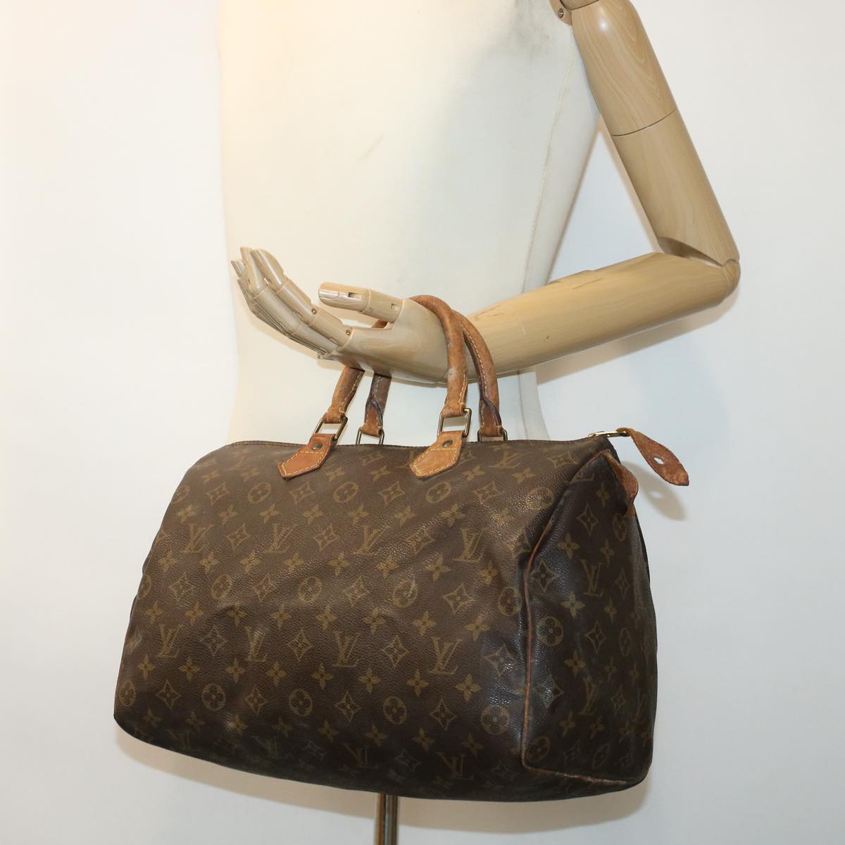 LOUIS VUITTON Monogram Speedy 35 Hand Bag M41524 LV Auth ar9557