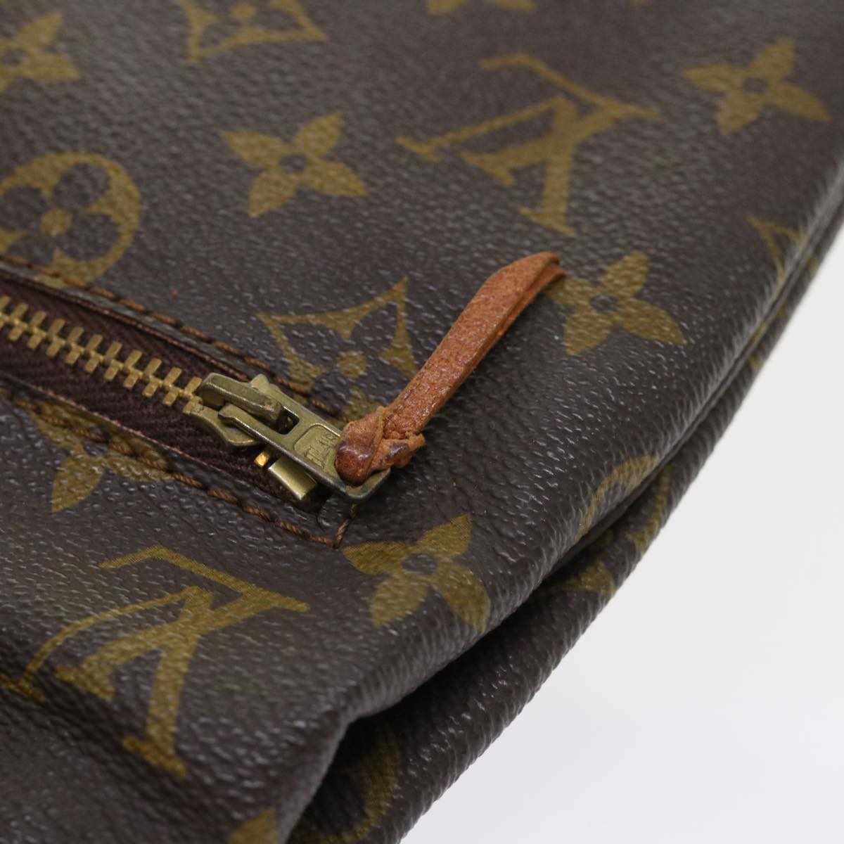 LOUIS VUITTON Monogram Pochette Priant Clutch Bag M51805 LV Auth ar9807B