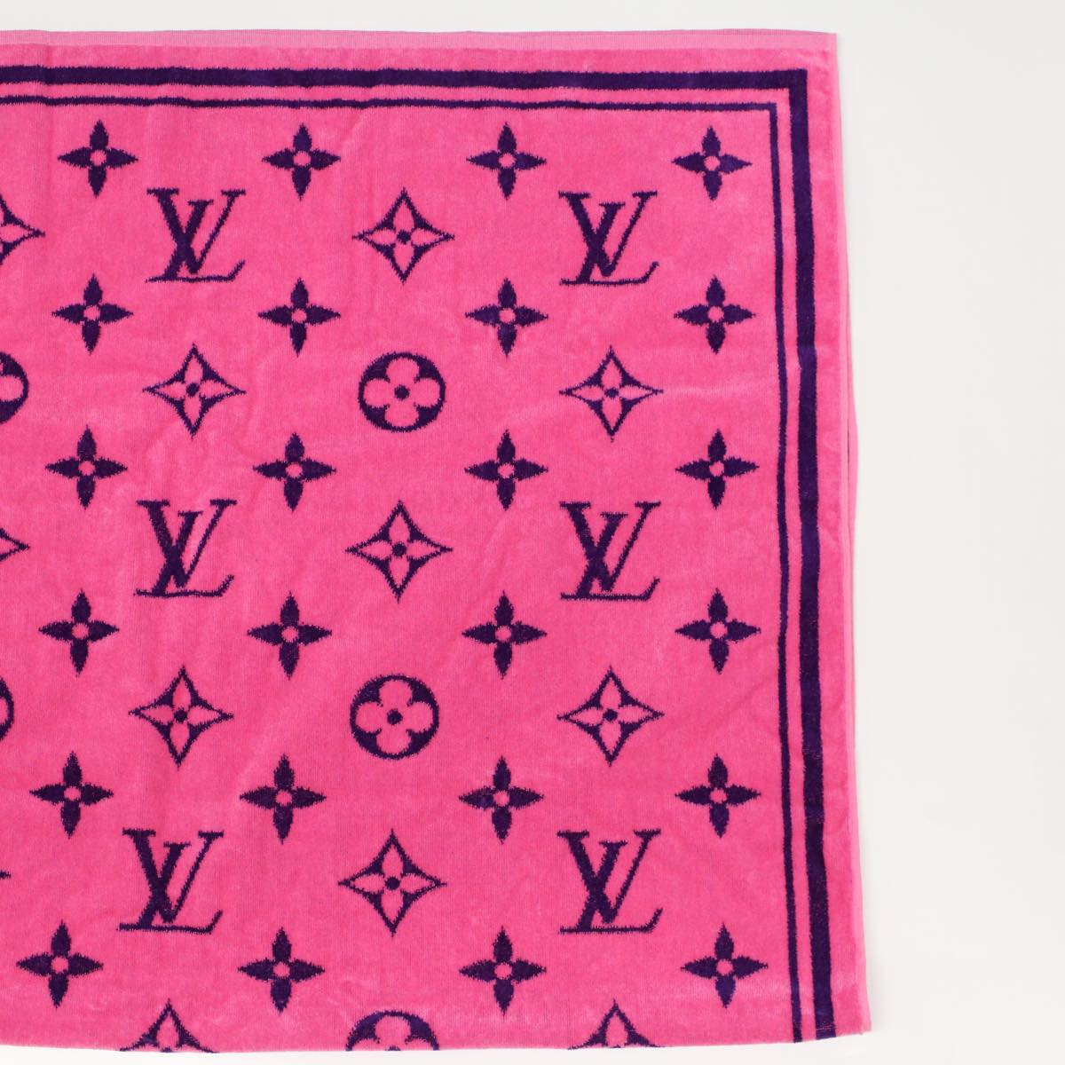 LOUIS VUITTON Monogram Beach Doradoban Towel Pink Purple M78644 LV Auth ar9853