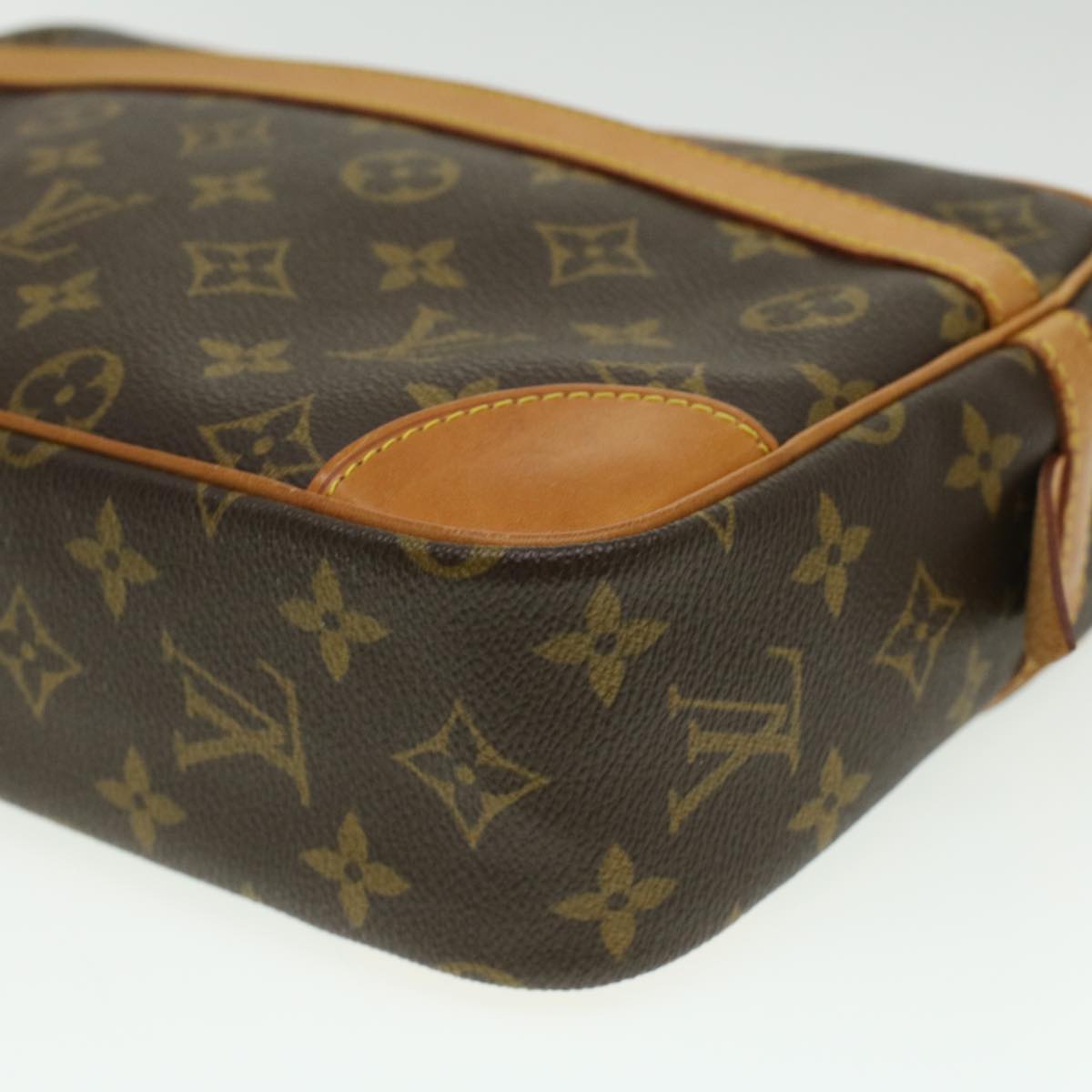 LOUIS VUITTON Monogram Compiegne 28 Clutch Bag M51845 LV Auth B092