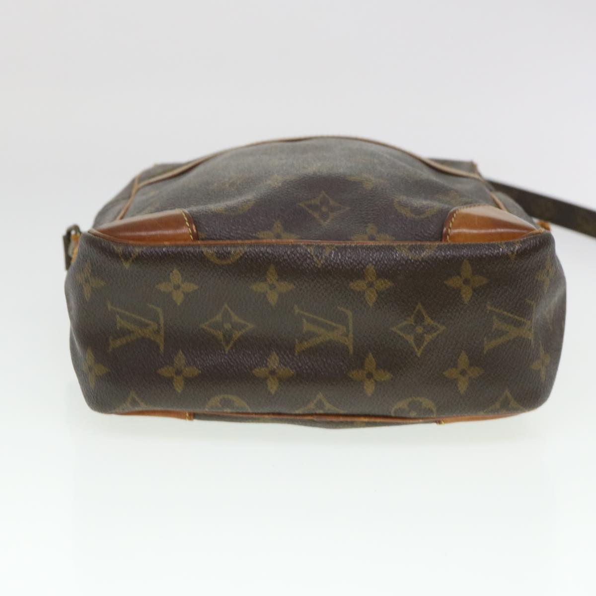 LOUIS VUITTON Monogram Danube MM Shoulder Bag M45264 LV Auth B167