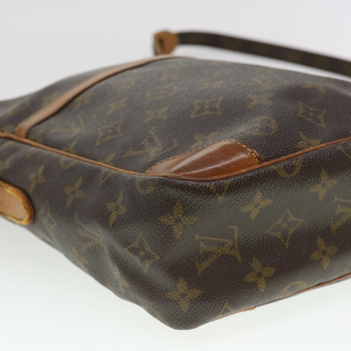 LOUIS VUITTON Monogram Danube MM Shoulder Bag M45264 LV Auth B167