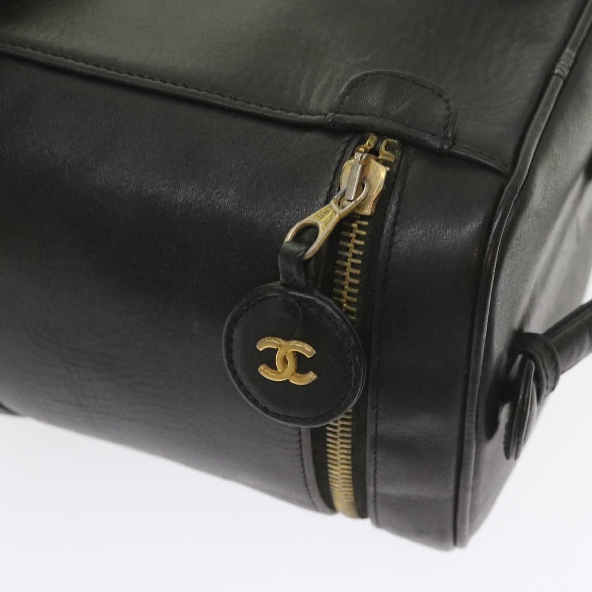 CHANEL Vanity Cosmetic Pouch Leather Black CC Auth bs10095