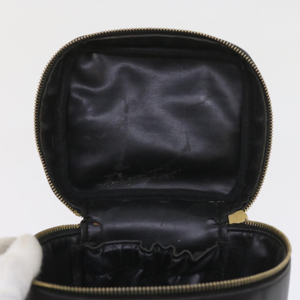 CHANEL Vanity Cosmetic Pouch Leather Black CC Auth bs10095