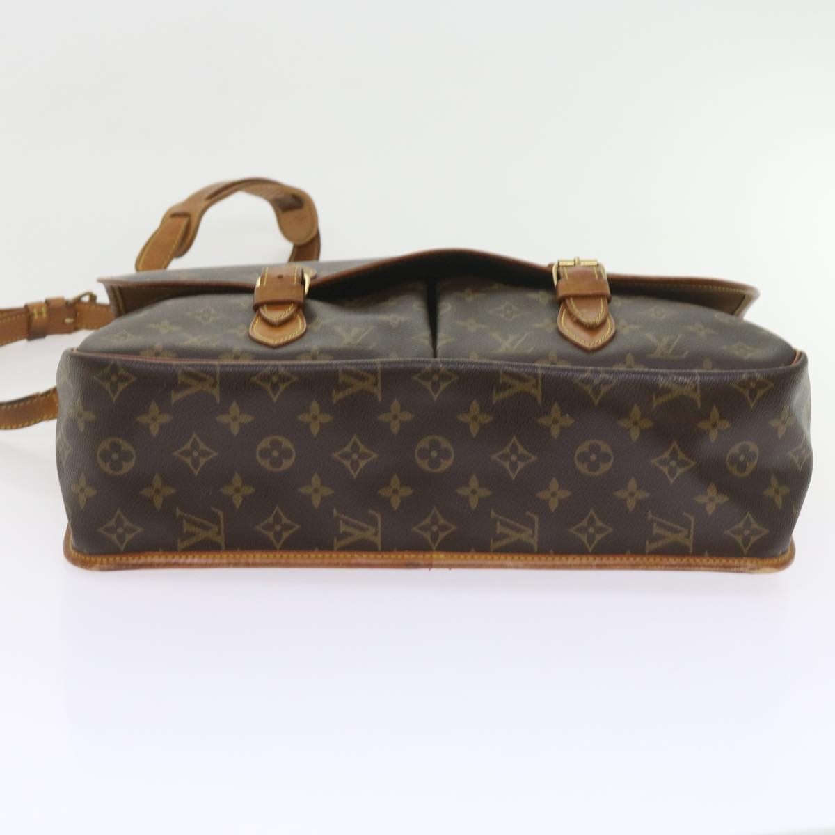 LOUIS VUITTON Monogram Gibeciere GM Shoulder Bag M42246 LV Auth bs10124