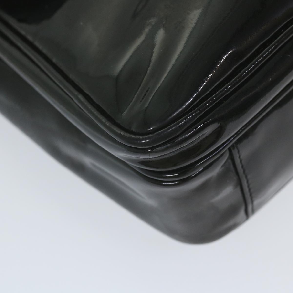 CHANEL Chain Shoulder Bag Patent leather Black CC Auth bs10157