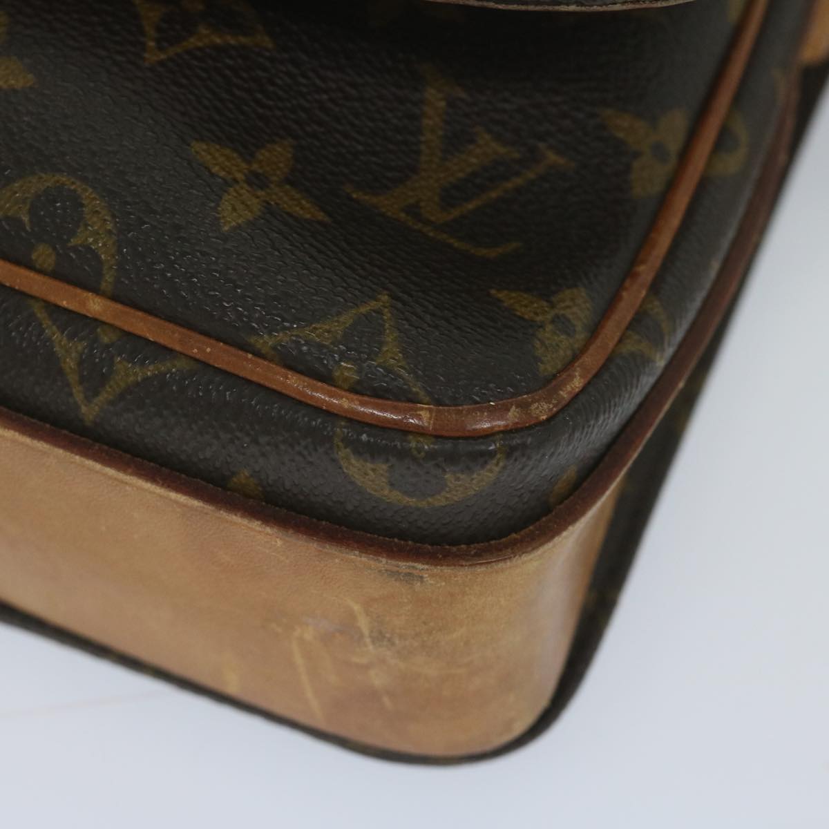 LOUIS VUITTON Monogram Cartouchiere MM Shoulder Bag M51253 LV Auth bs10278