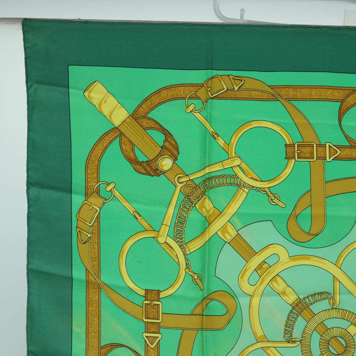 HERMES Carre 90 Eperon d'or Scarf Silk Green Auth bs10407 - 0