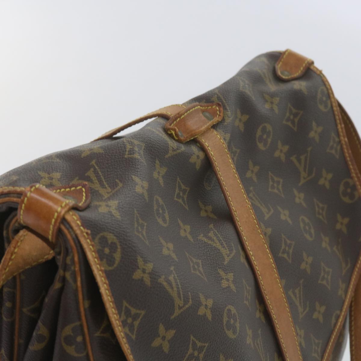 LOUIS VUITTON Monogram Saumur 35 Shoulder Bag M42254 LV Auth bs10450