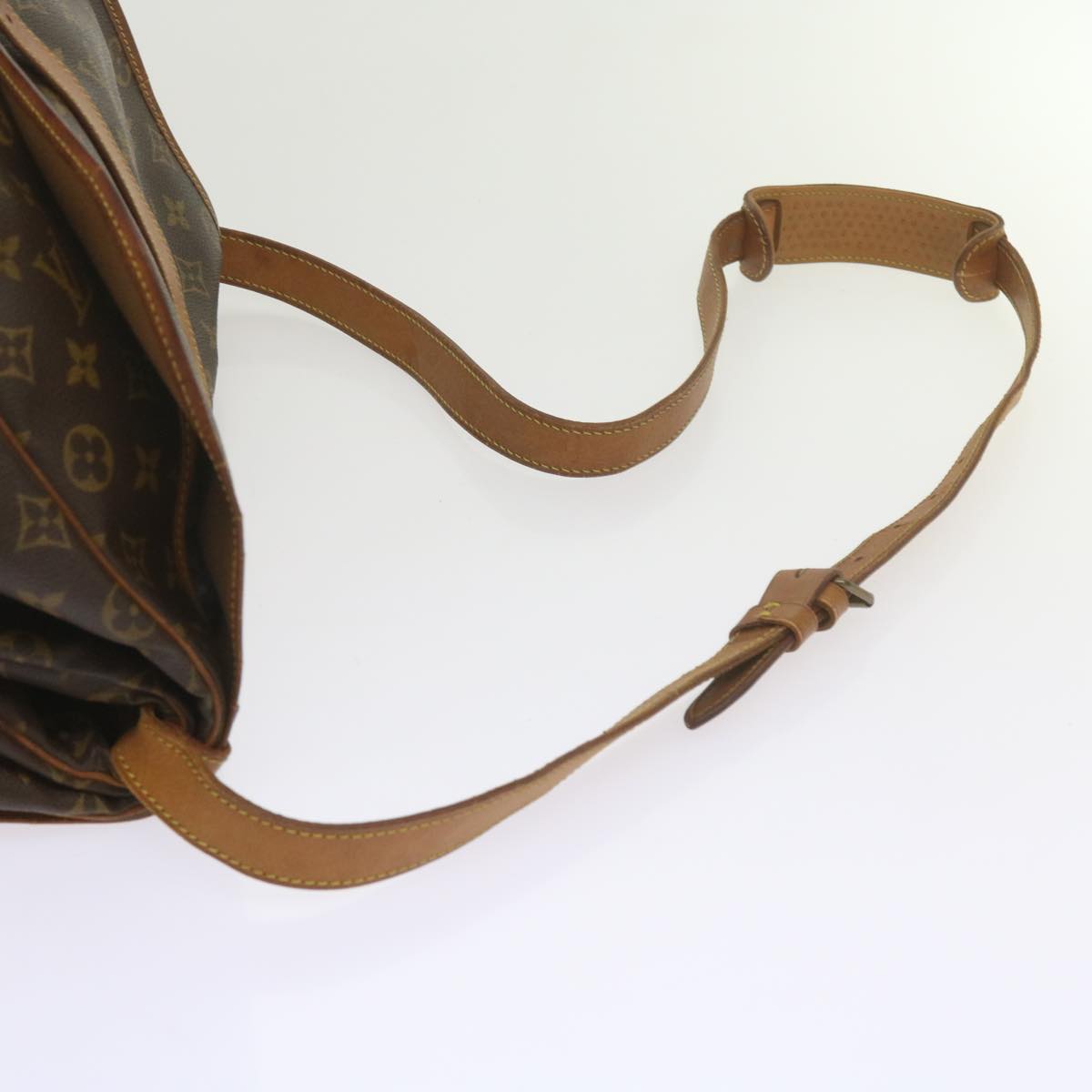 LOUIS VUITTON Monogram Saumur 35 Shoulder Bag M42254 LV Auth bs10450