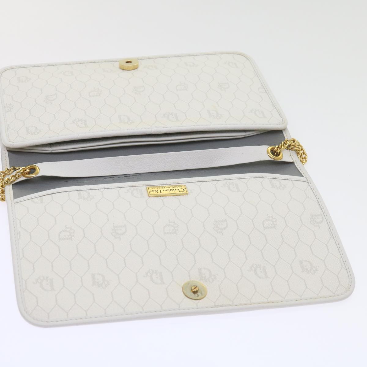 Christian Dior Honeycomb Canvas Chain Shoulder Bag White Auth bs10474