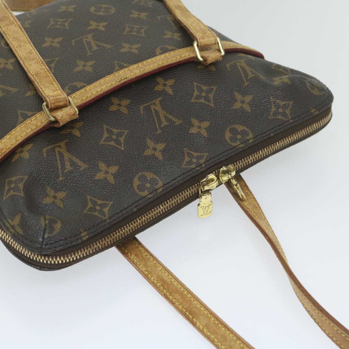 LOUIS VUITTON Monogram Coussin GM Shoulder Bag M51141 LV Auth bs10496