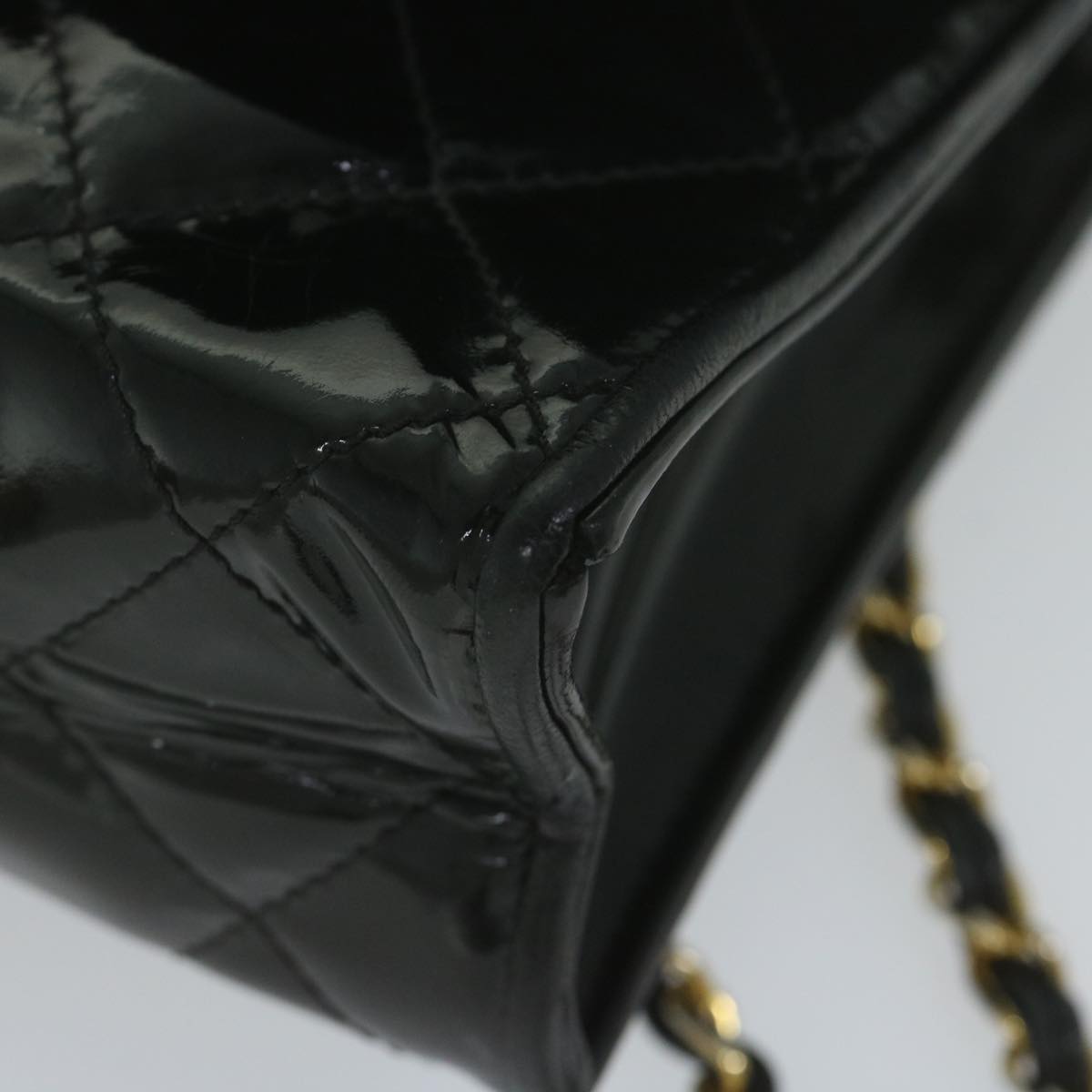 CHANEL Matelasse Chain Shoulder Bag Patent leather Black CC Auth bs10520