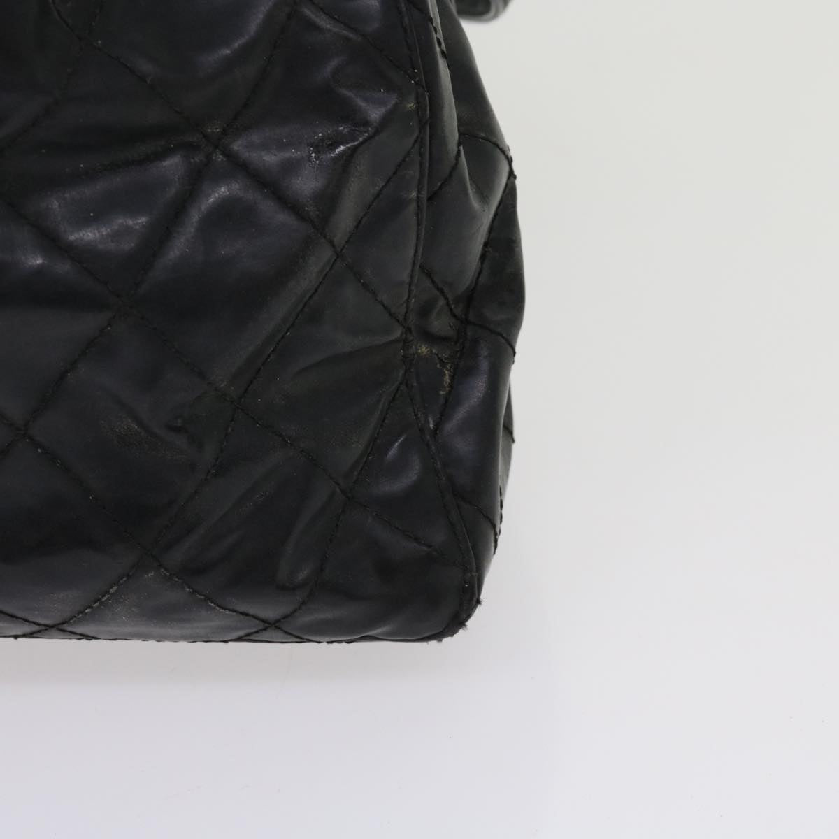 CHANEL Matelasse Shoulder Bag Patent leather Black CC Auth bs10560