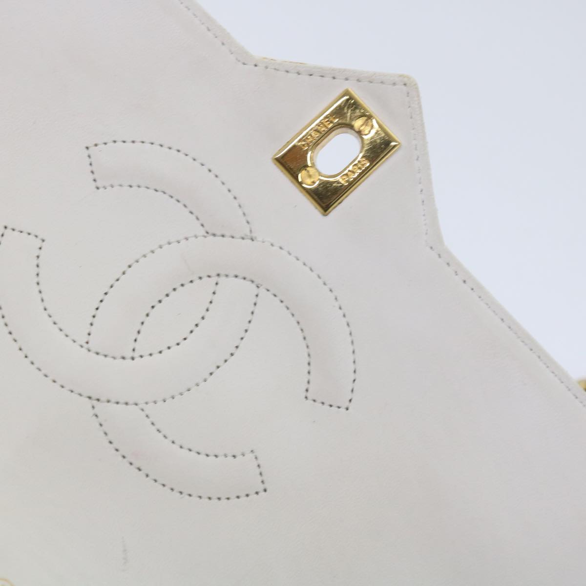 CHANEL Matelasse Chain Shoulder Bag Lamb Skin White CC Auth bs10562