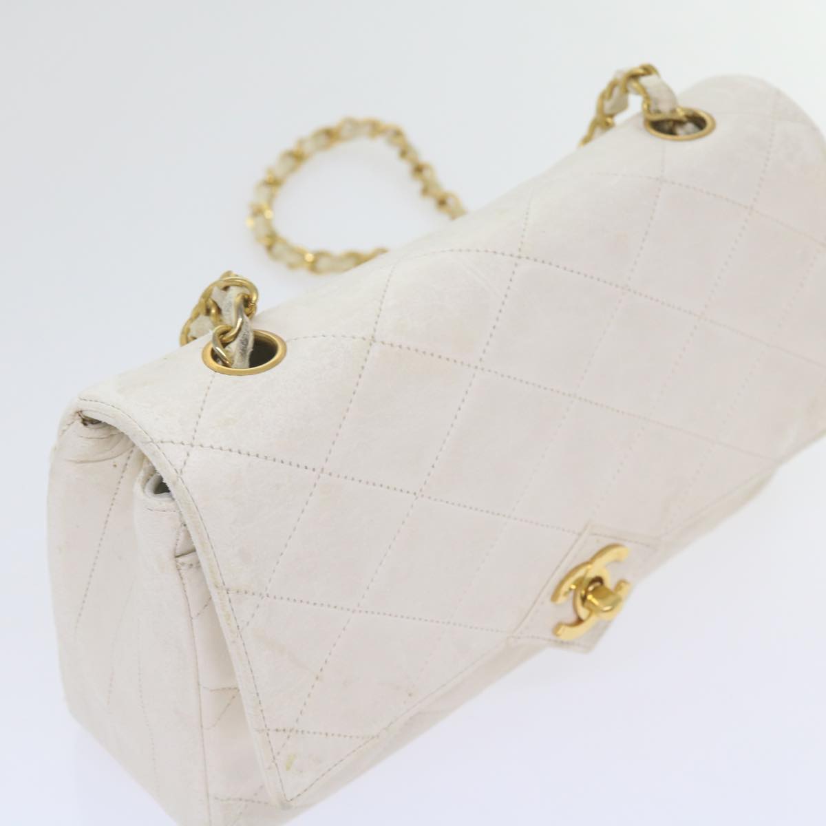 CHANEL Matelasse Chain Shoulder Bag Lamb Skin White CC Auth bs10562