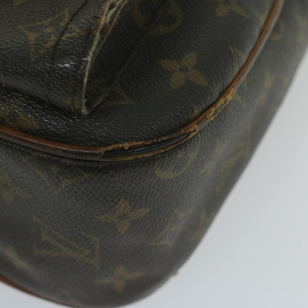 LOUIS VUITTON Monogram Hudson GM Shoulder Bag M40045 LV Auth bs10788