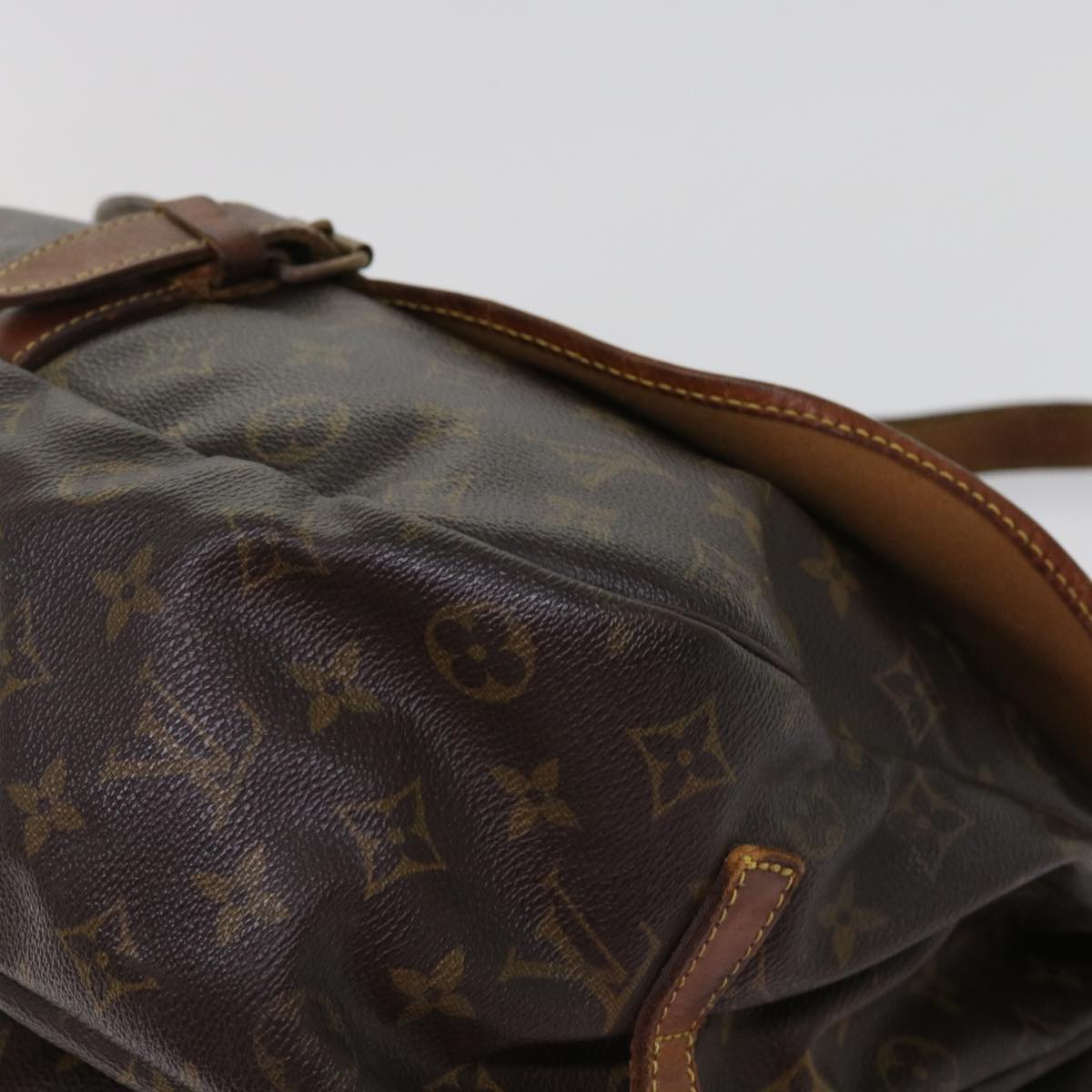 LOUIS VUITTON Monogram Saumur 35 Shoulder Bag M42254 LV Auth bs11196