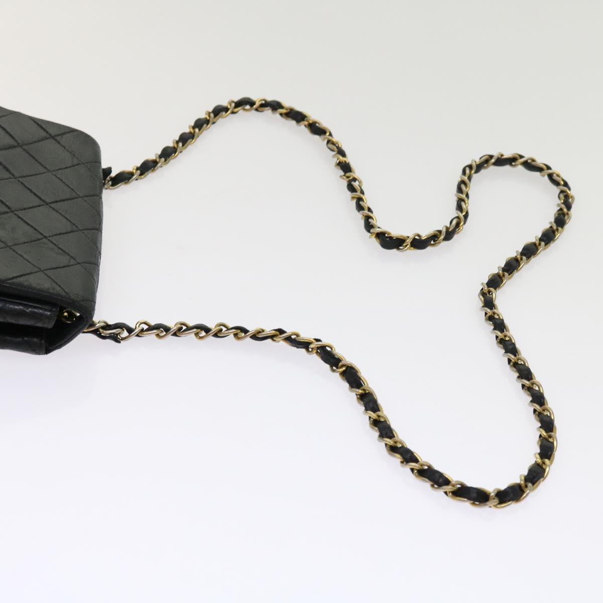 CHANEL Matelasse Chain Shoulder Bag Lamb Skin Black CC Auth bs11316