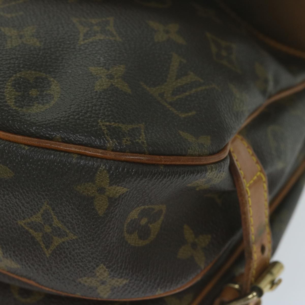 LOUIS VUITTON Monogram Saumur 30 Shoulder Bag M42256 LV Auth bs11329