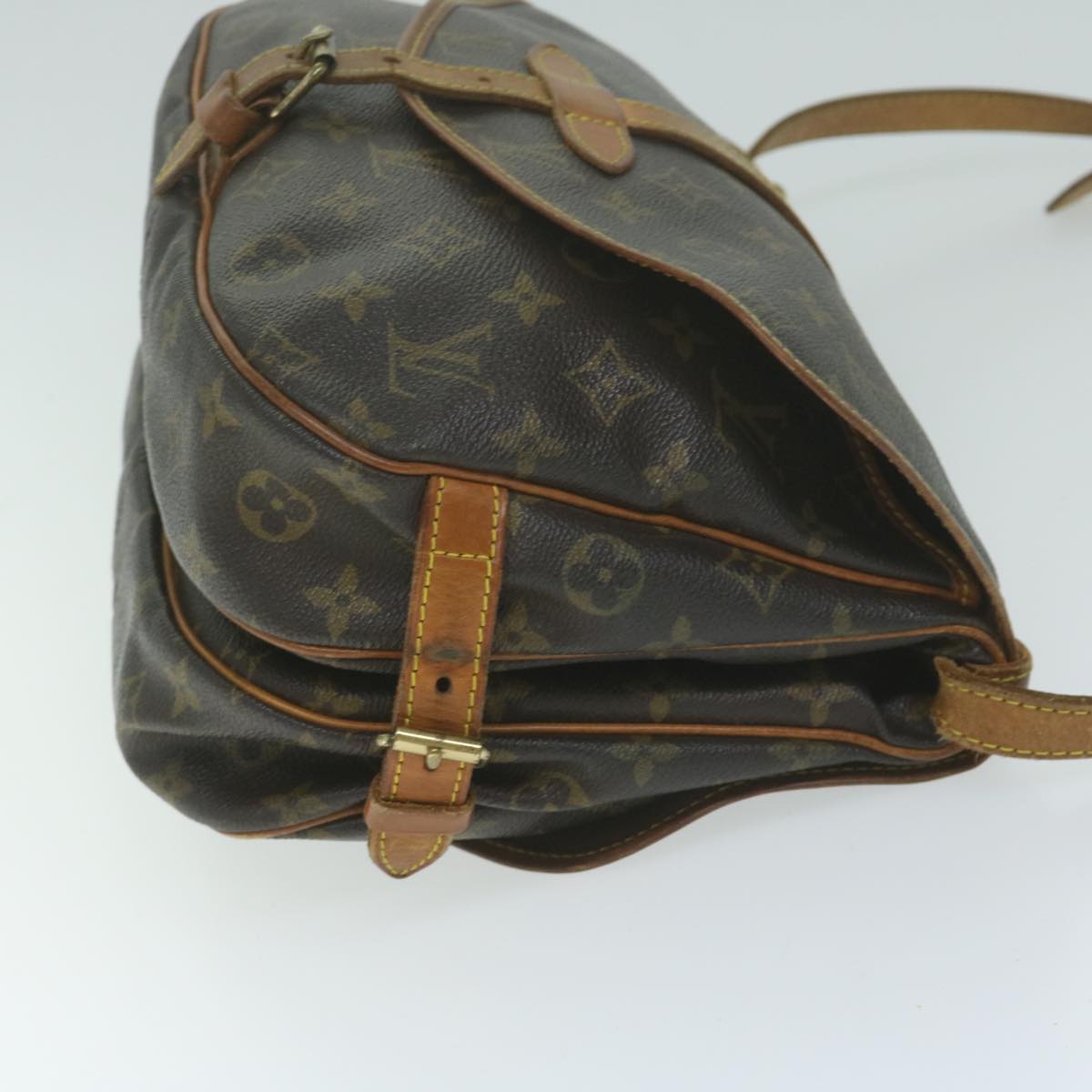 LOUIS VUITTON Monogram Saumur 30 Shoulder Bag M42256 LV Auth bs11329