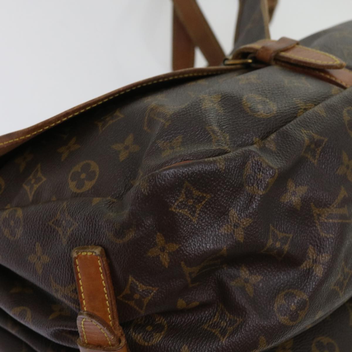 LOUIS VUITTON Monogram Saumur 35 Shoulder Bag M42254 LV Auth bs11335