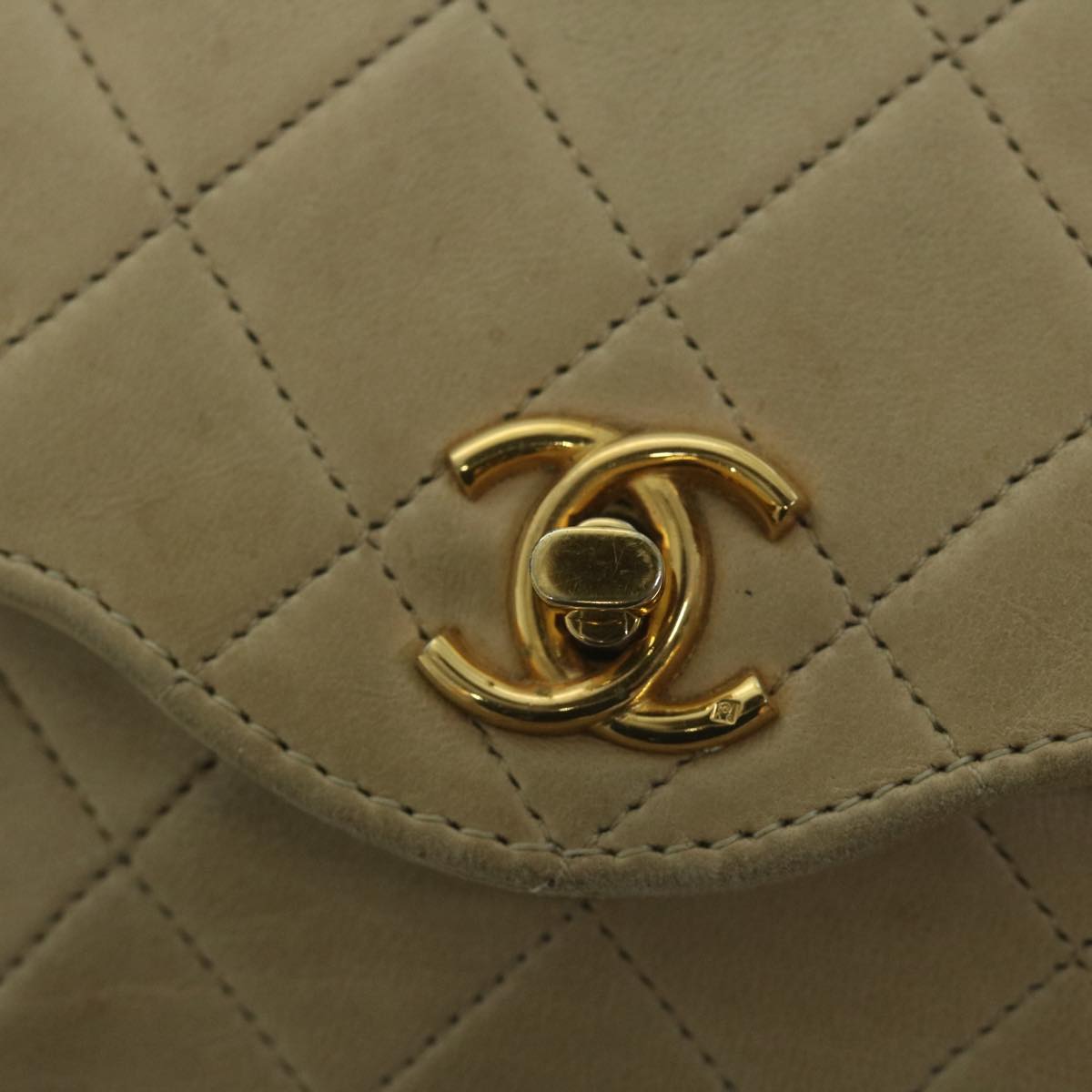 CHANEL Matelasse Chain Shoulder Bag Lamb Skin Beige CC Auth bs11471