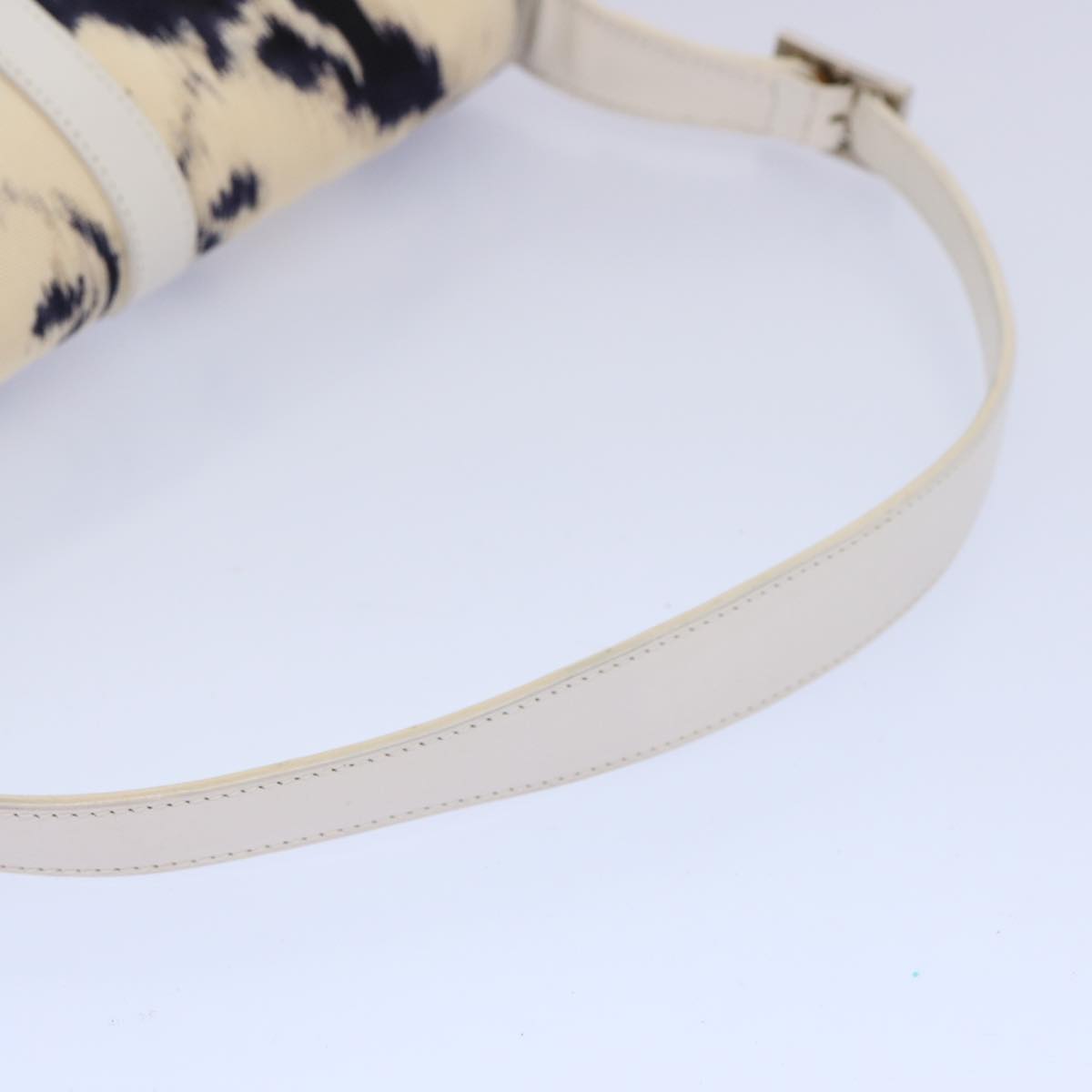 GUCCI Jackie Shoulder Bag Canvas White Auth bs11537