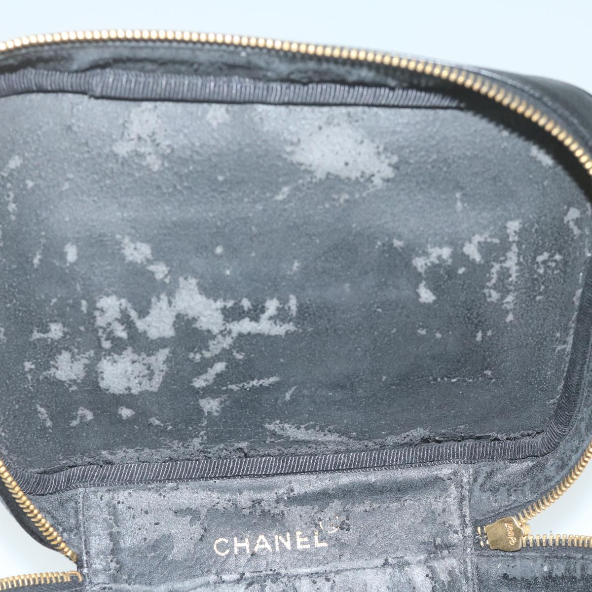 CHANEL Vanity Cosmetic Pouch Caviar Skin Black CC Auth bs11563